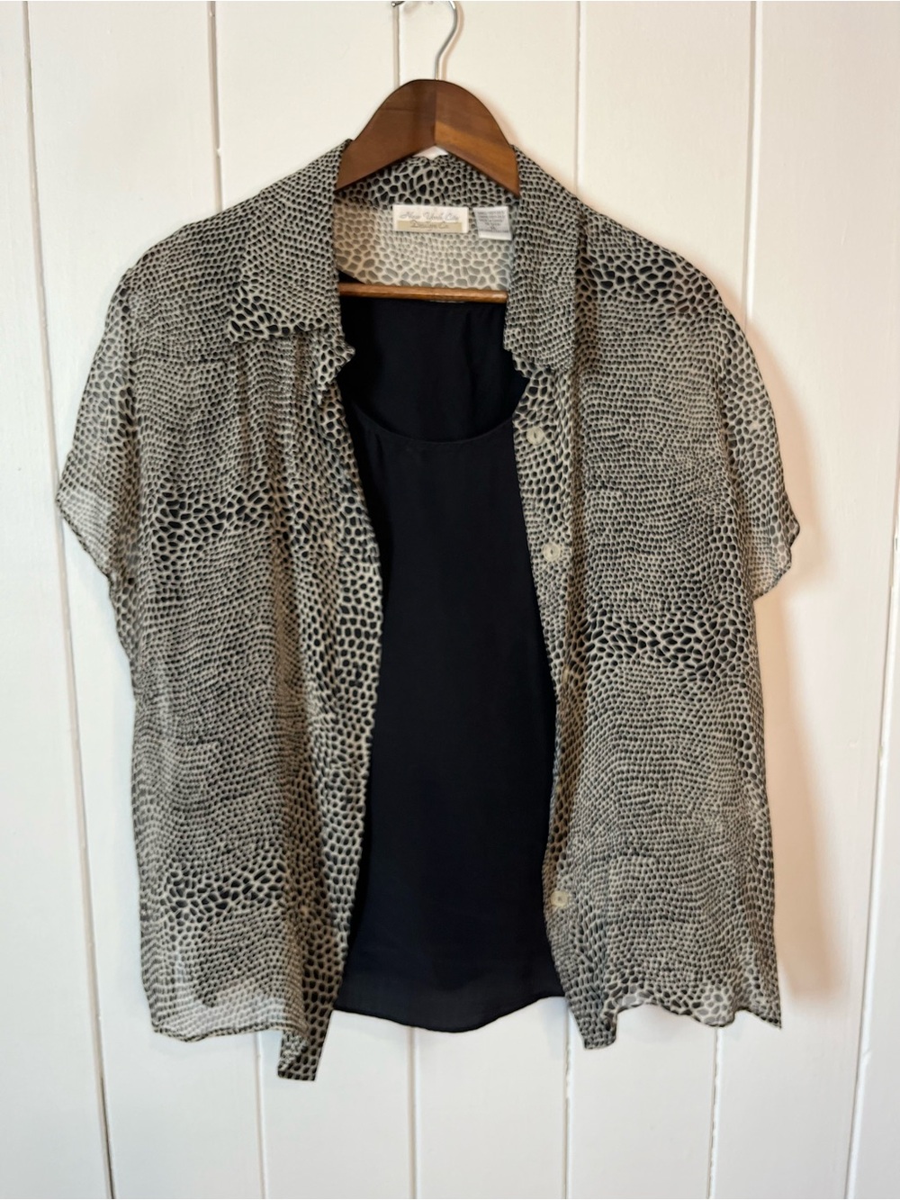New York City Design Co. Vintage 100% Silk Snake Print Tank and Blouse Combo.